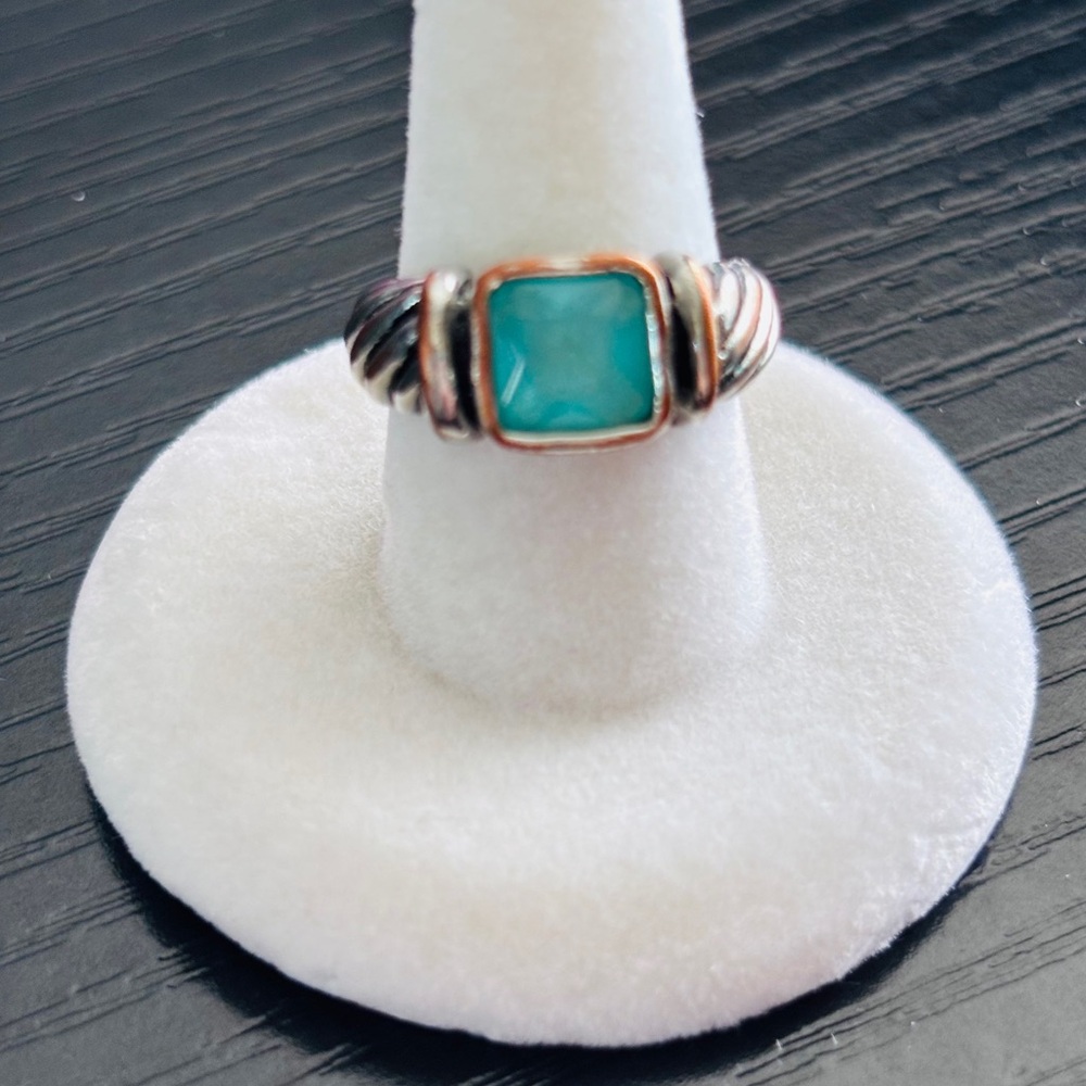VINTAGE Cable Style Silver Tone Ring with Cushion Cut Teal Stone